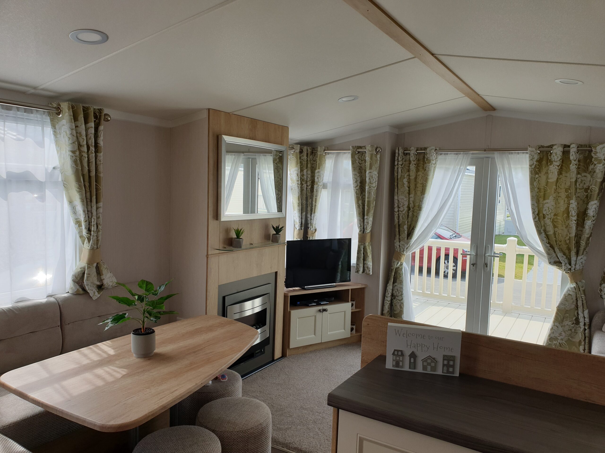 Gallery Image –  Cedarwood CW59 at Flamingo Land (Cedarwood)