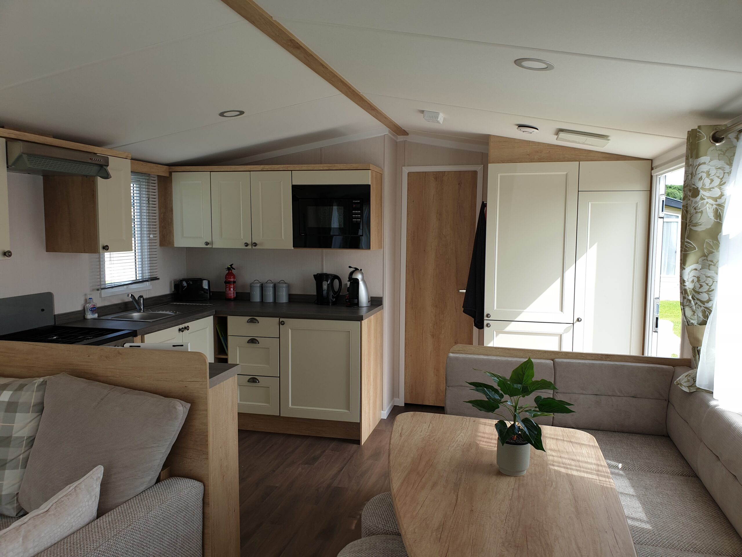 Gallery Image –  Cedarwood CW59 at Flamingo Land (Cedarwood)