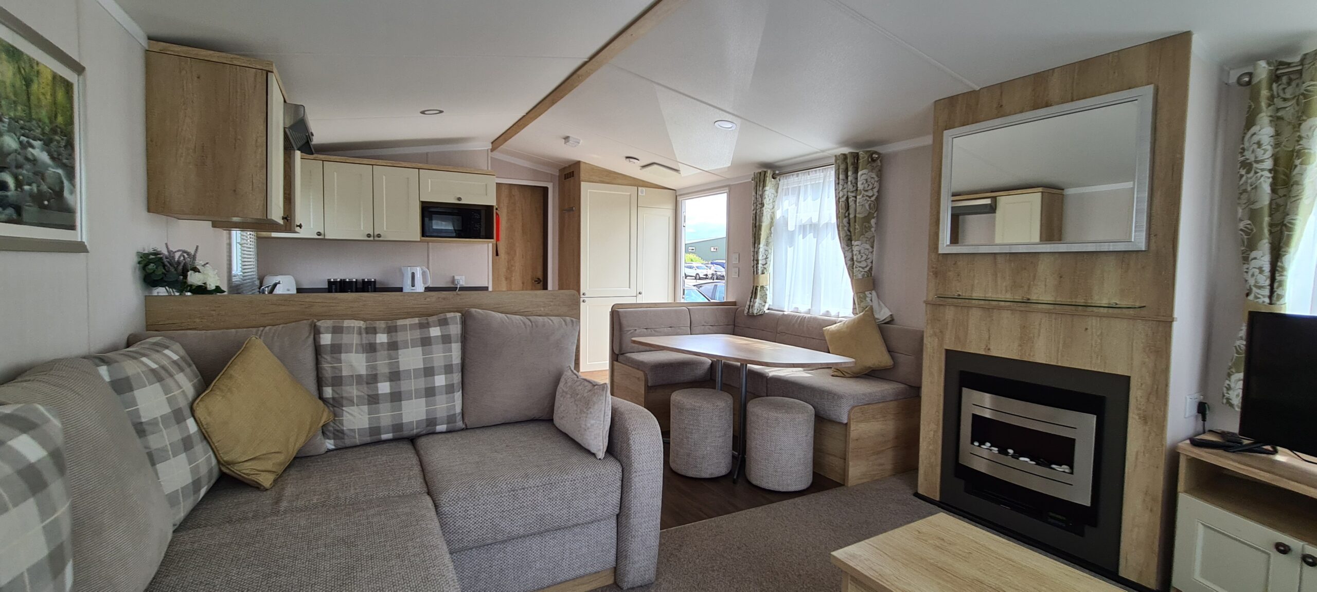 Gallery Image –  Willow Grove A105 at Flamingo Land (Willow Grove)