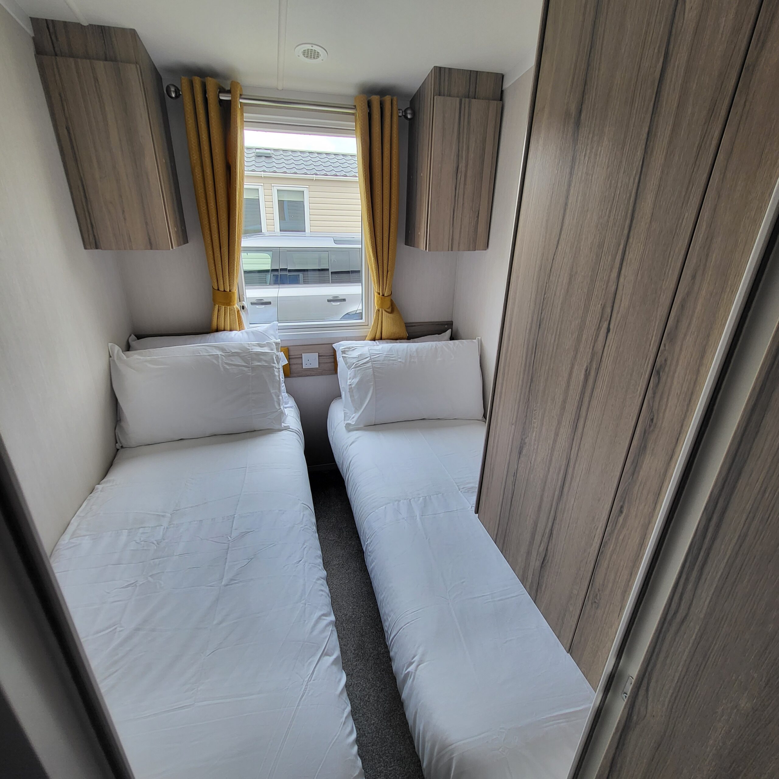 Gallery Image –  Cedarwood CW46 at Flamingo Land (Cedarwood)