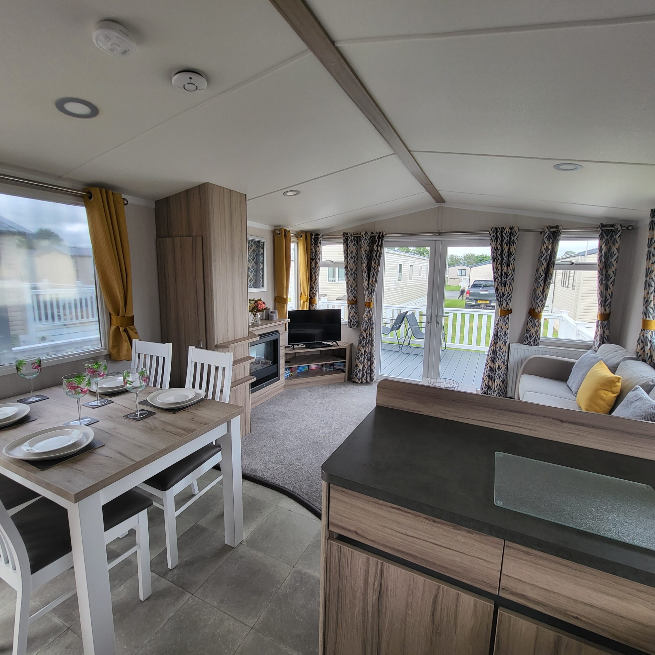 Gallery Image –  Cedarwood CW46 at Flamingo Land (Cedarwood)