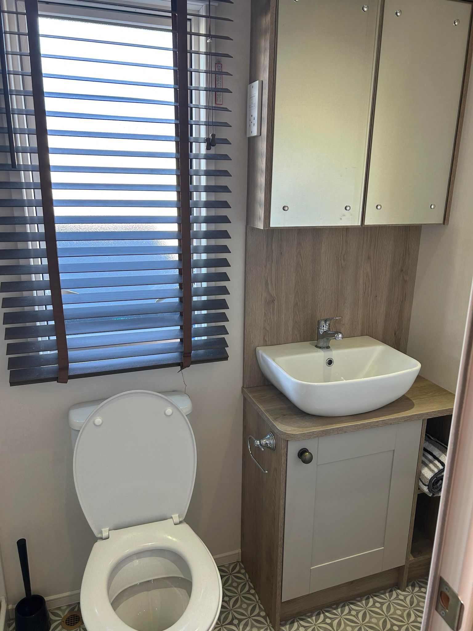 Gallery Image –  Cedarwood CW102 at Flamingo Land (Cedarwood)